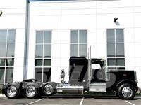 Peterbilt 389 曳引機組件