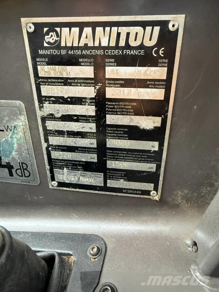 Manitou MT 1440 伸縮臂操作車
