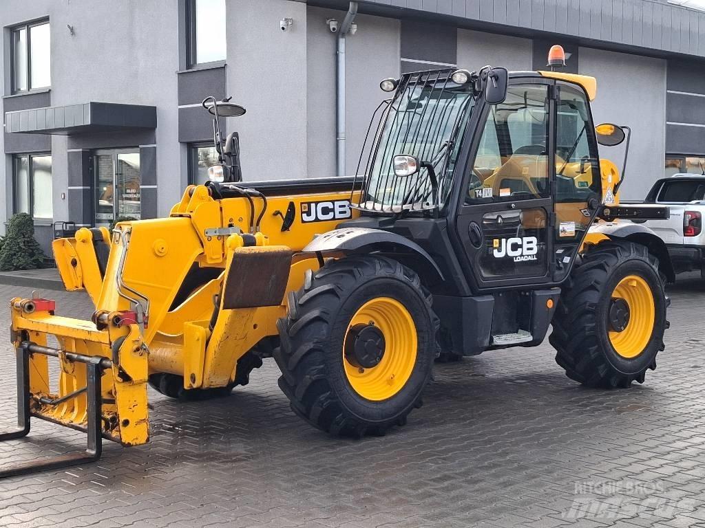 JCB 533-105 伸縮臂操作車