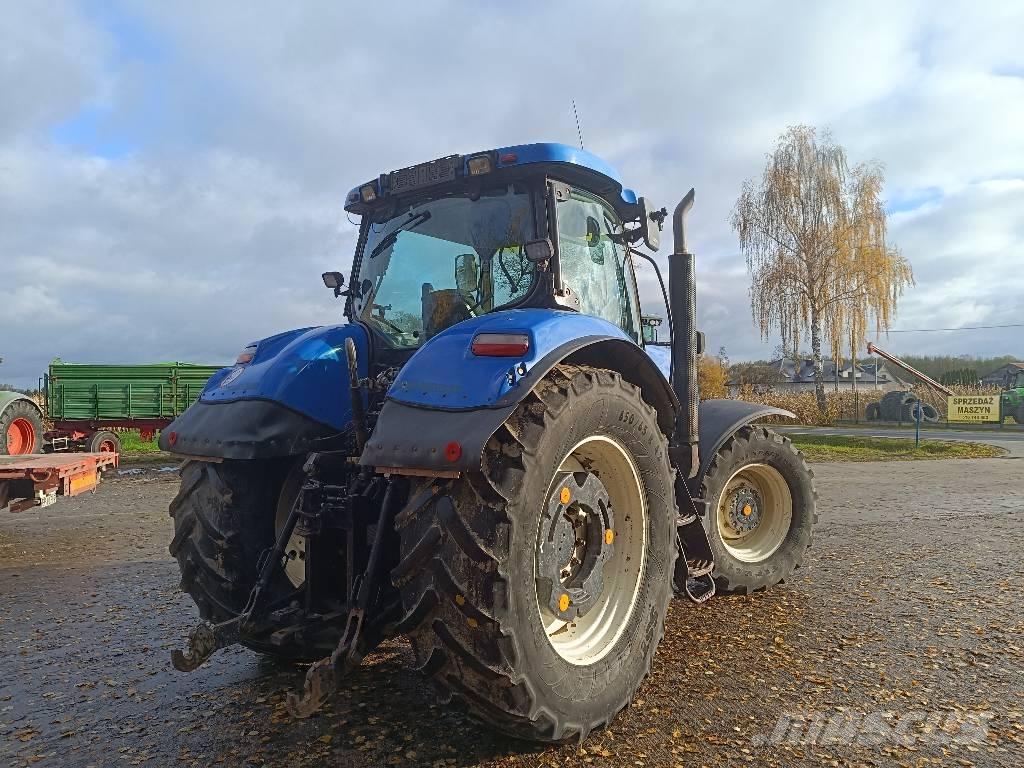 New Holland T 7050 曳引機