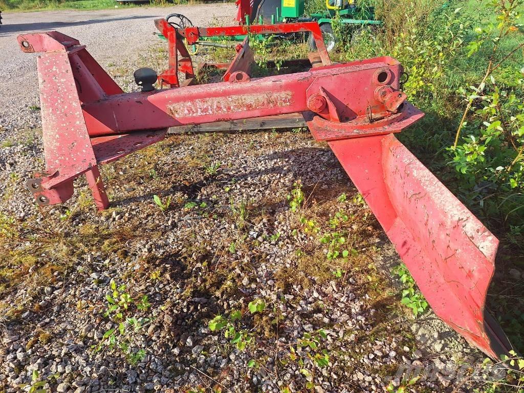 Vama 250 J 刮路機