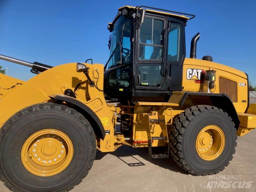 CAT 938M 輪胎式裝載機