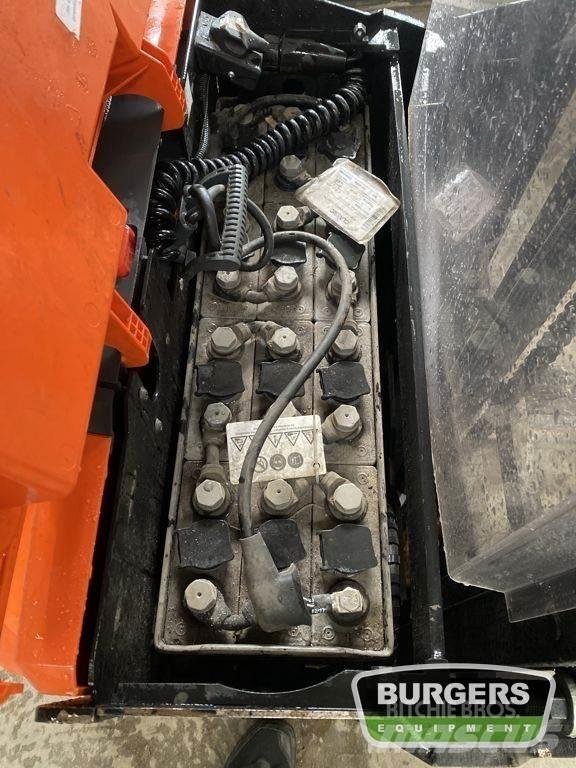 BT SWE120 行走控制式堆積機