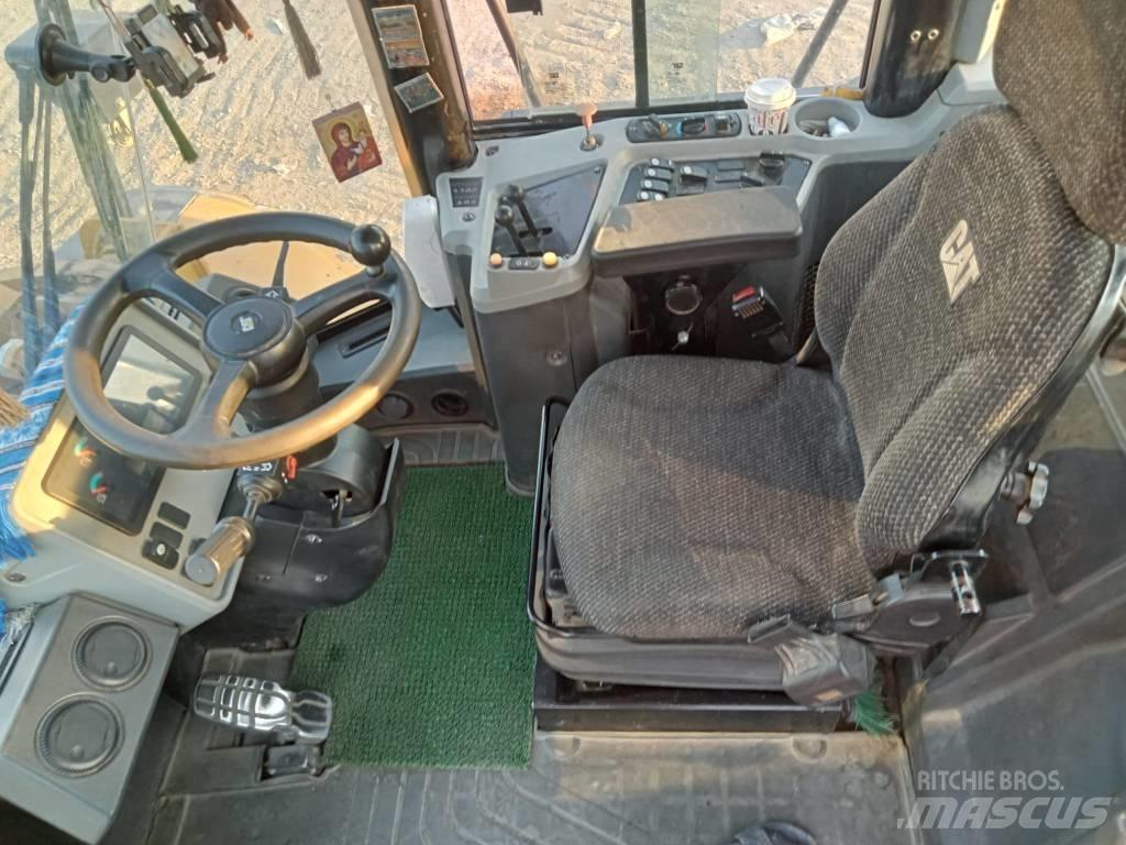 CAT 950 GC 輪胎式裝載機