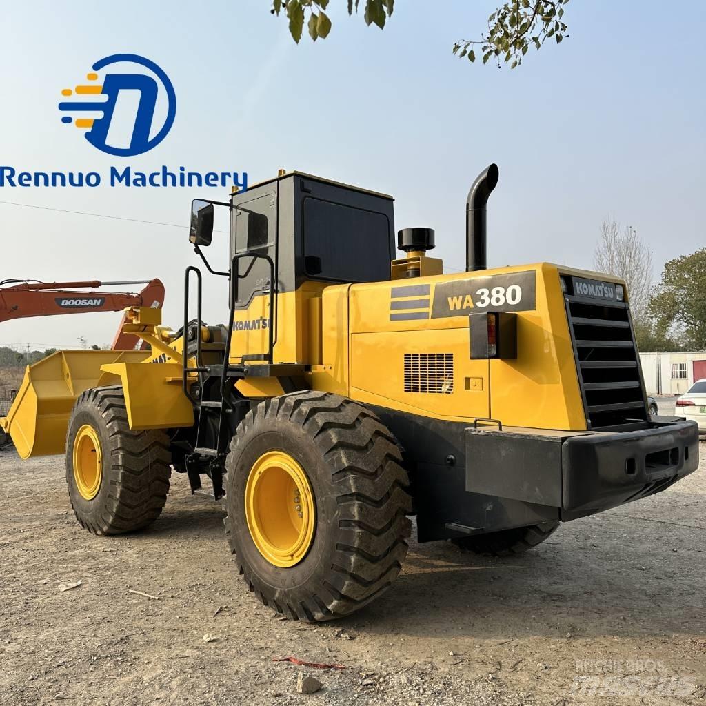 Komatsu WA380 輪胎式裝載機