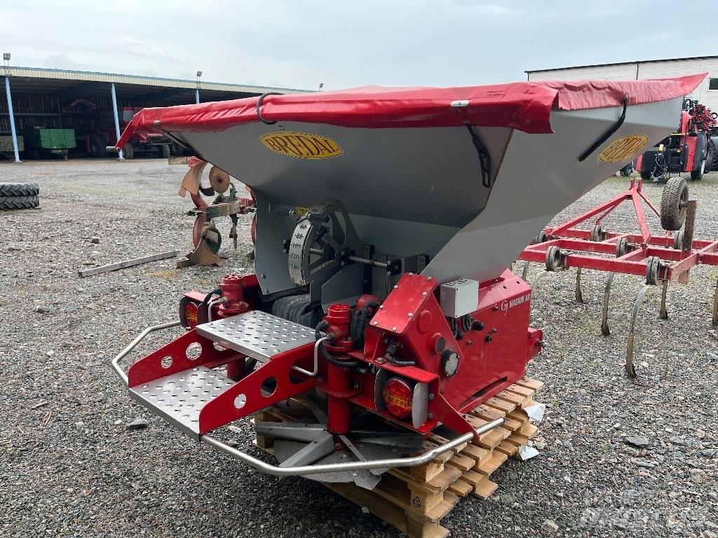 Bredal SGS 1500 砂鹽撒布機