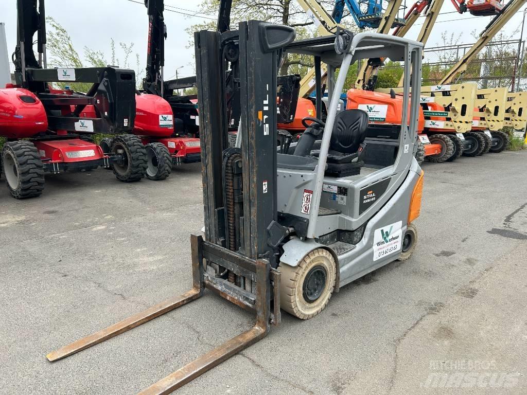Still RX60-25 電動堆高機