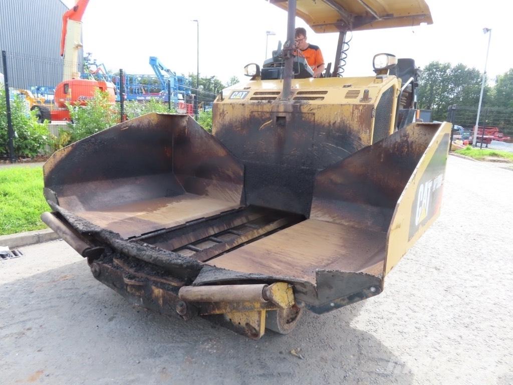 CAT AP 300 瀝青攤舖機/鋪路機
