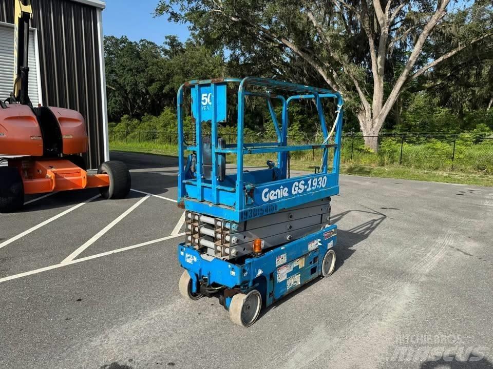 Genie GS 1930 剪式升降機