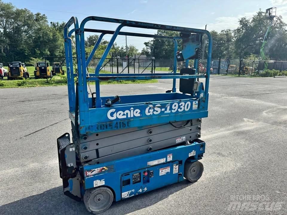 Genie GS 1930 剪式升降機