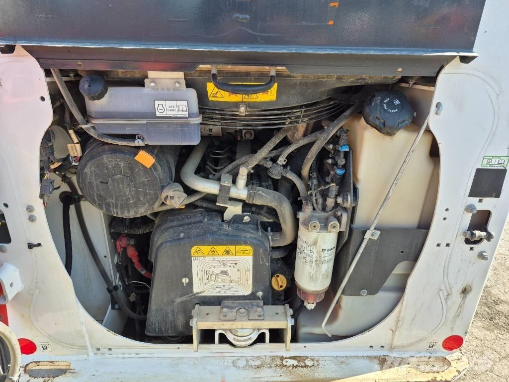 Bobcat T 64 滑移轉向裝載機