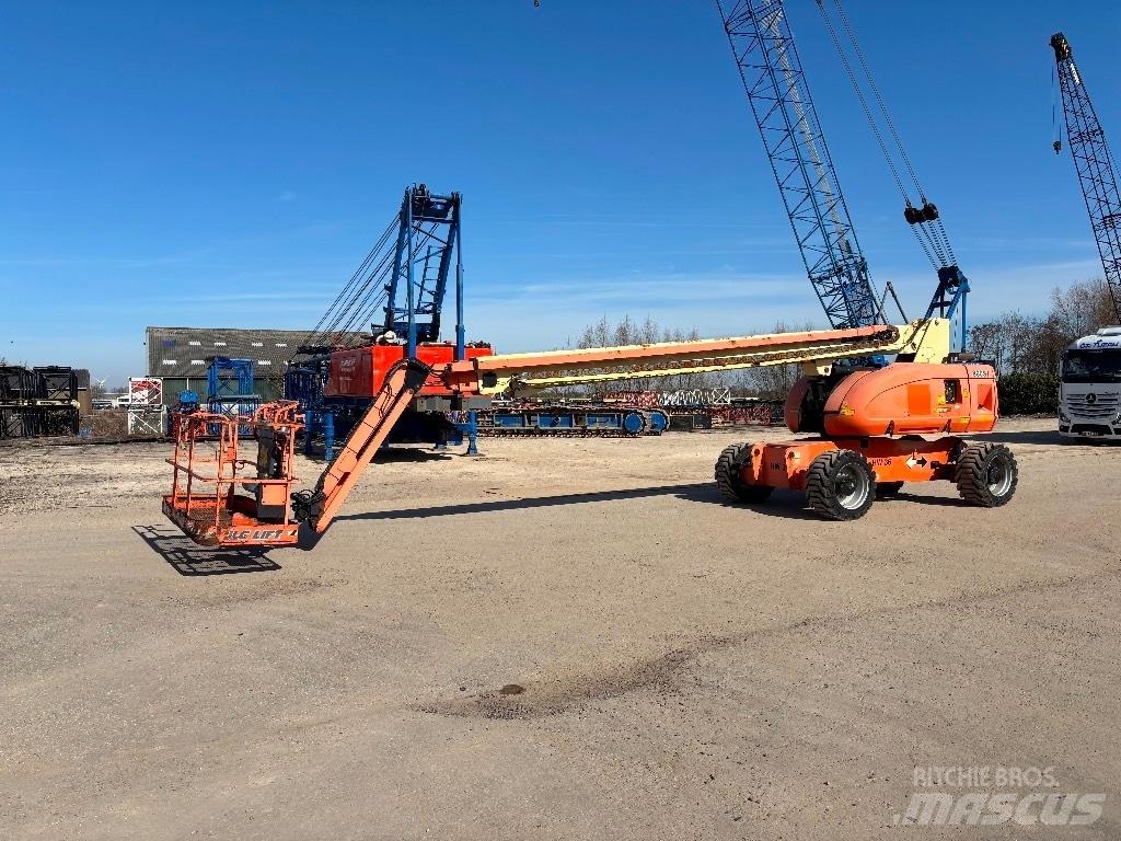 JLG 860 SJ 伸縮臂高空作業車
