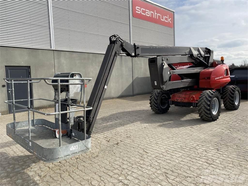 Manitou 200ATJRC 曲臂高空作業車