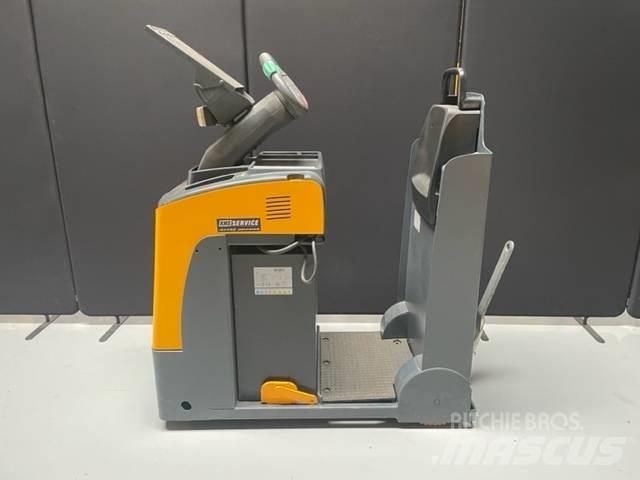 Jungheinrich EZS 130 牽引車