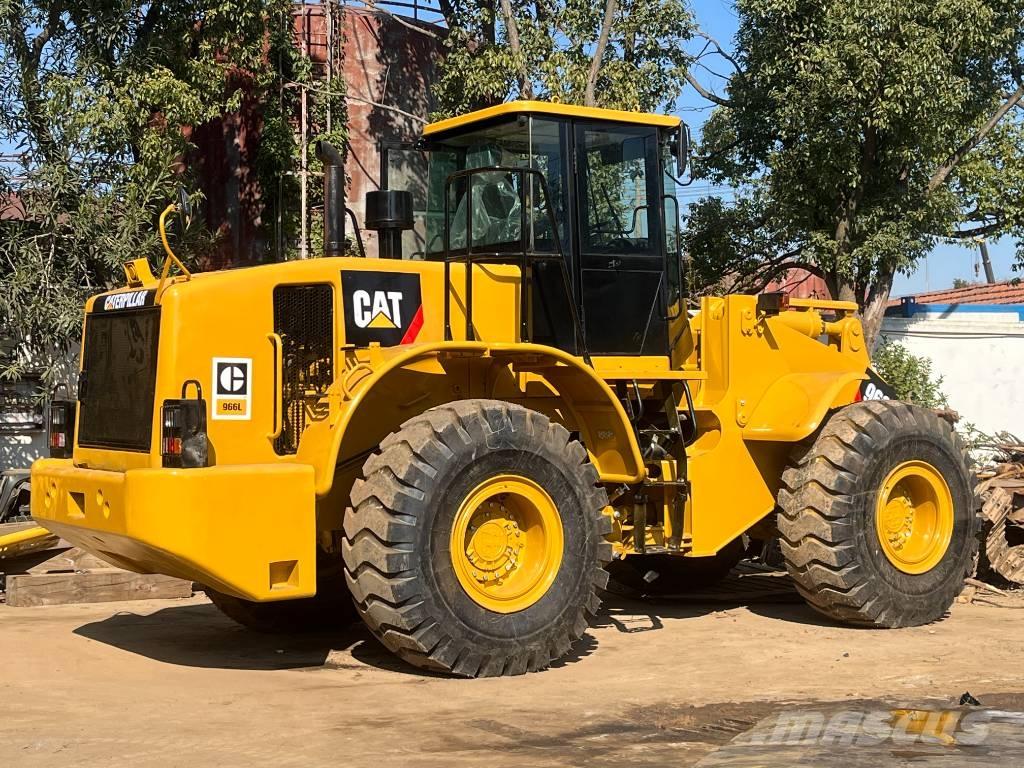 CAT 966 輪胎式裝載機