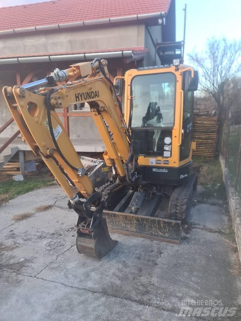 Hyundai R25Z-9 AK 小型挖土機/掘鑿機<7t(小型挖掘機)