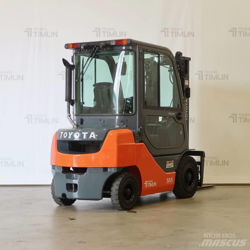 Toyota 52-8FDF25 柴油卡車