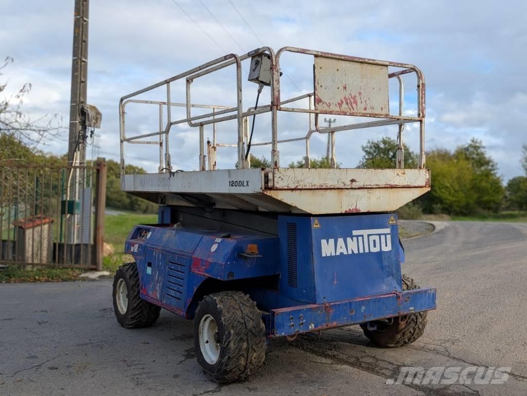 Manitou 120 DLX 緊湊型自走式伸縮臂式升降機