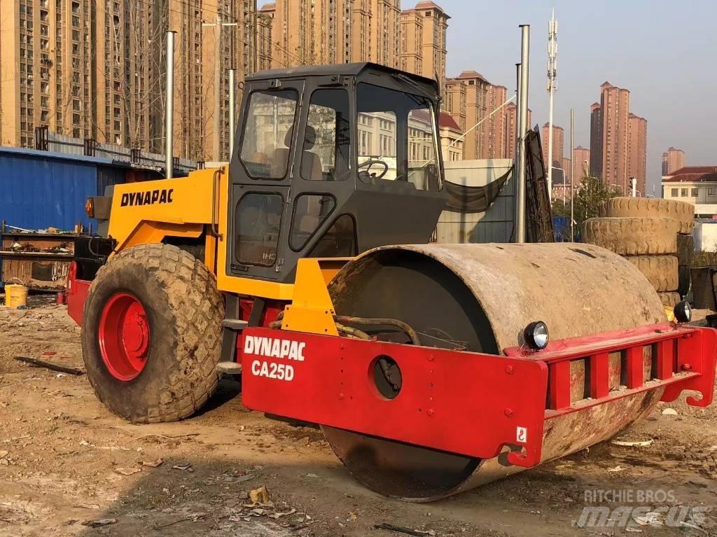 Dynapac CA 25 D 單輪滾壓機