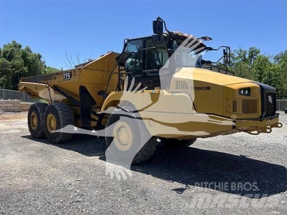 CAT 725 鉸接式起吊車