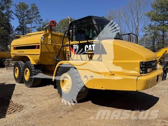 CAT 725 水車