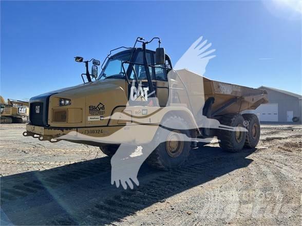 CAT 725C2 鉸接式起吊車