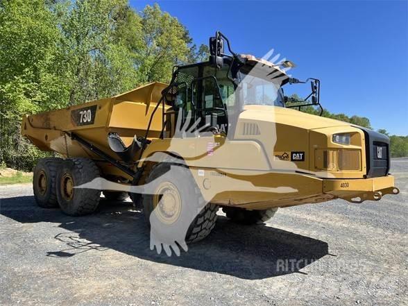 CAT 730 鉸接式起吊車
