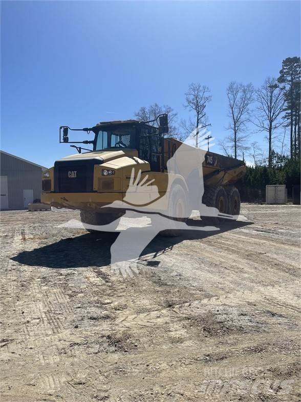 CAT 745 鉸接式起吊車