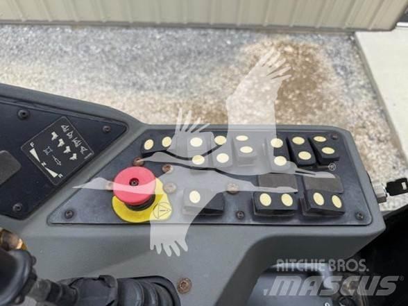 CAT CP44B 單輪滾壓機