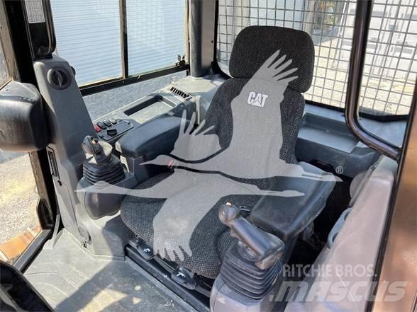 CAT D5K2 LGP 履帶推土機