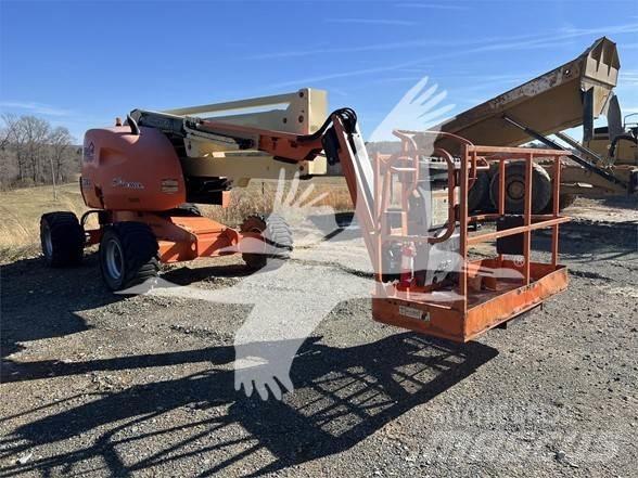 JLG 450AJ 曲臂高空作業車