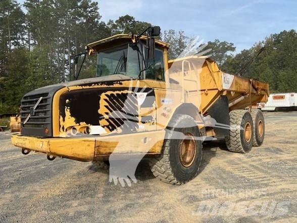 Volvo A25D 鉸接式起吊車