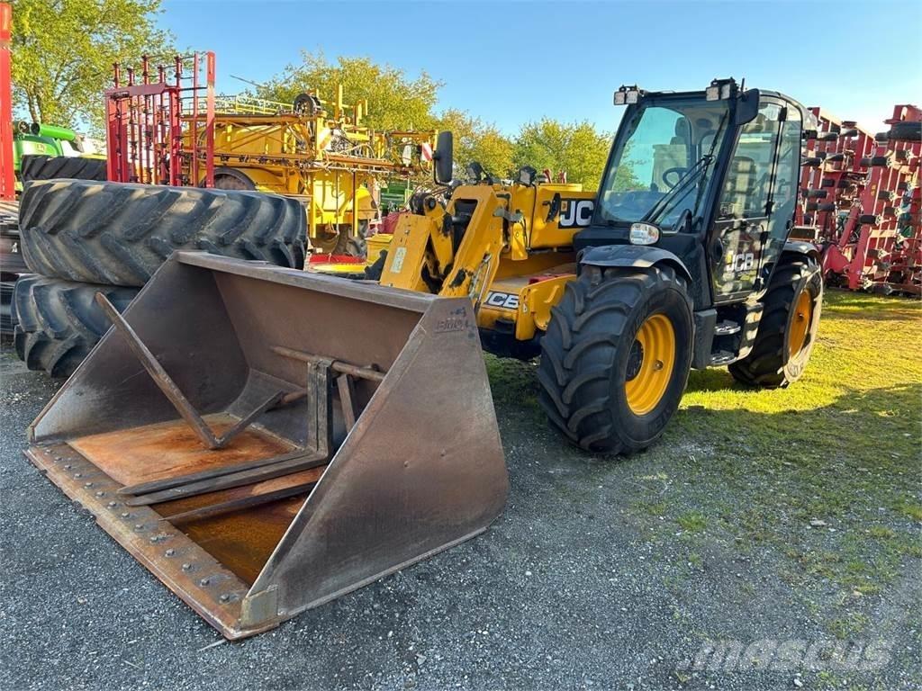 JCB 541-70 AGRIPRO 伸縮臂高空作業車