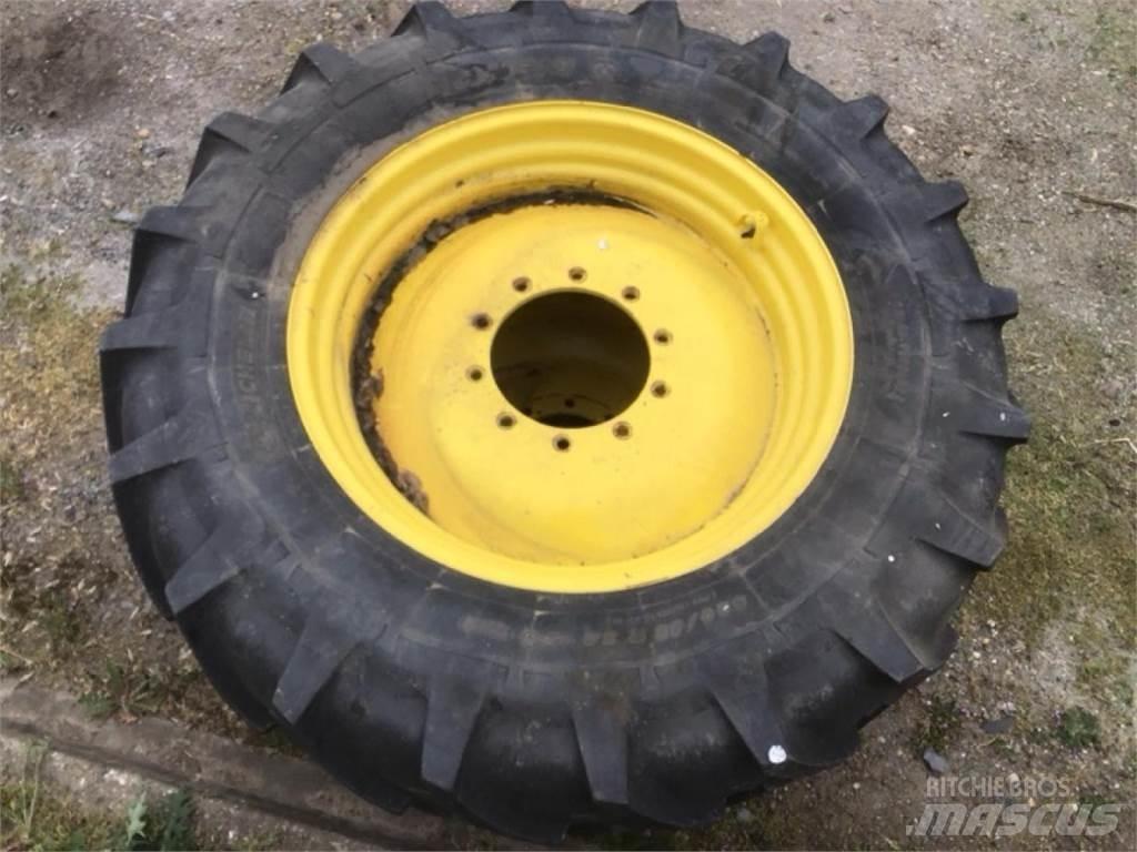 Michelin 420/85R34 輪胎、車輪和輪圈