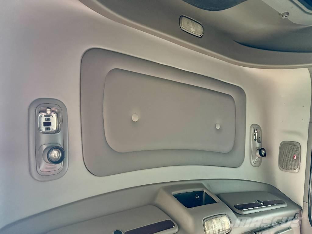 Peterbilt 388 曳引機組件