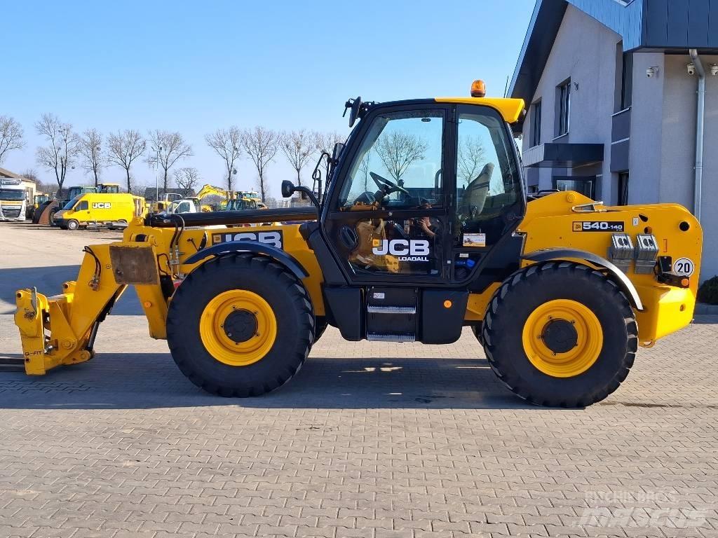 JCB 540-140 伸縮臂操作車