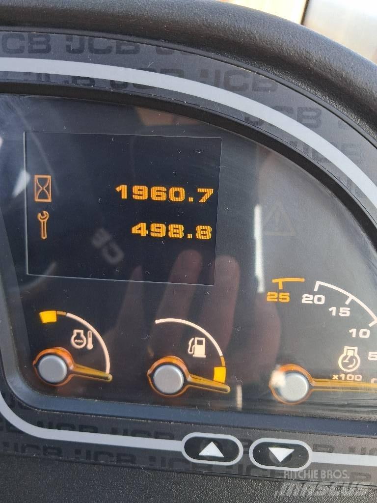 JCB 540-140 伸縮臂操作車