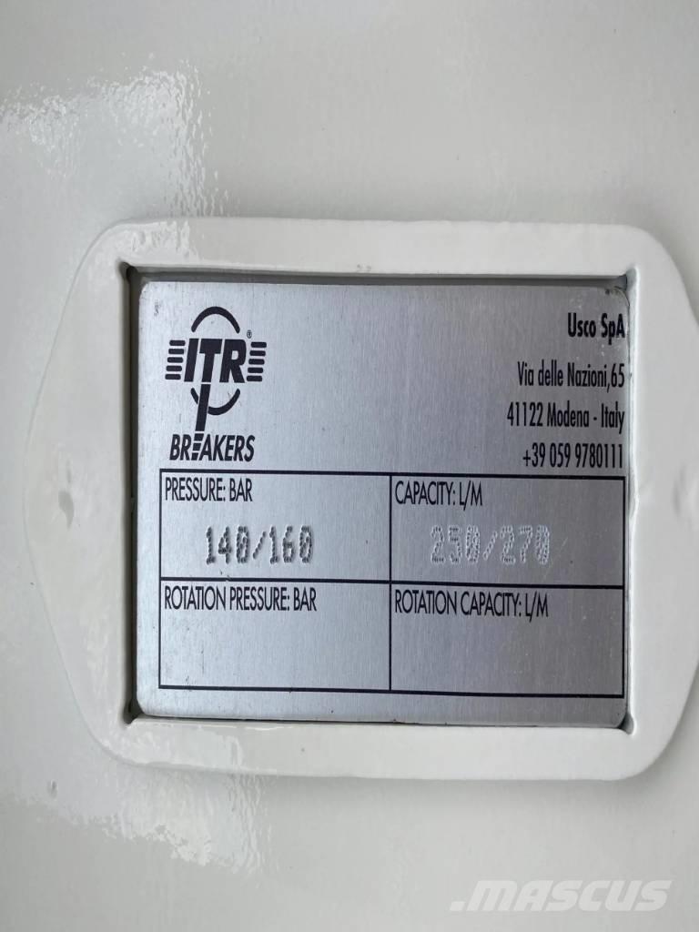  ITR UNH150 鐵鎚/碎石機