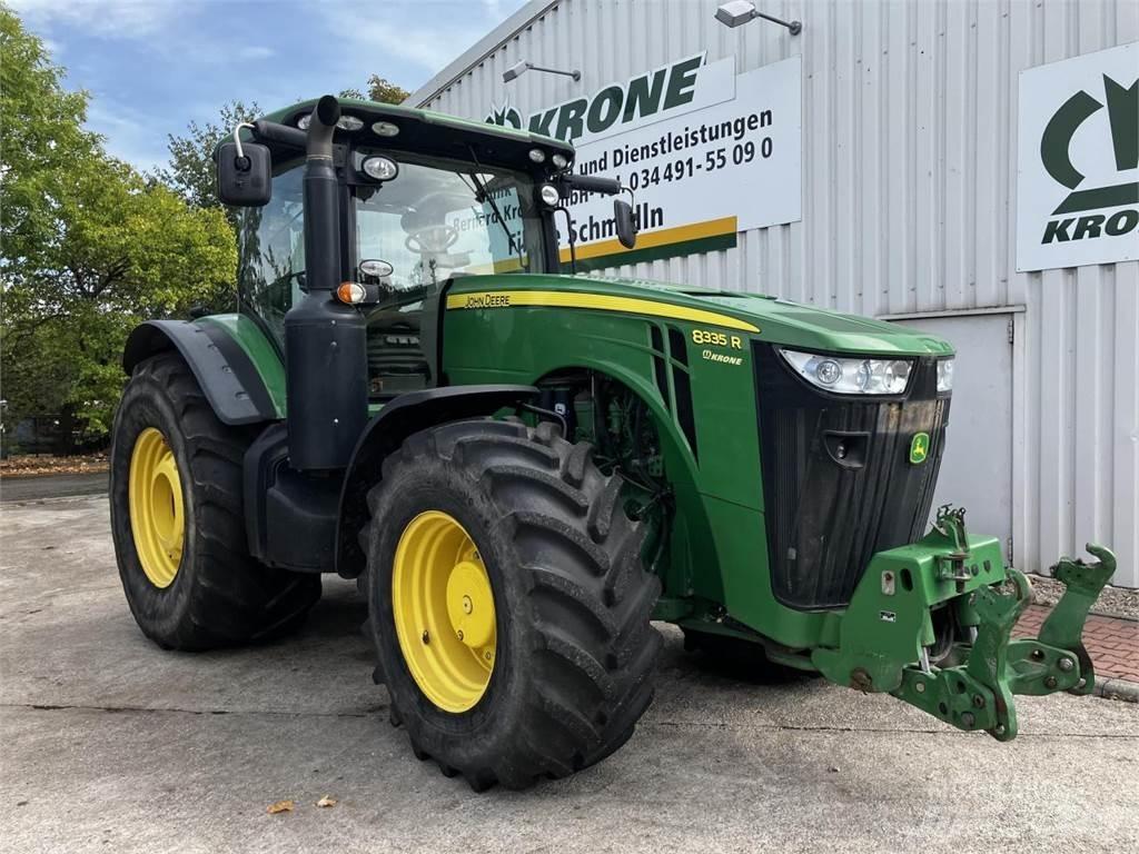 John Deere 8335R 曳引機