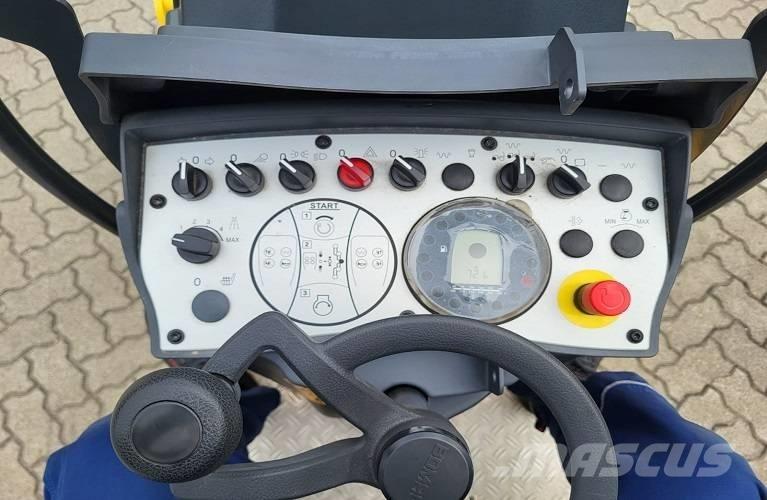 Bomag BW 100 AD M-5 雙輪滾壓機