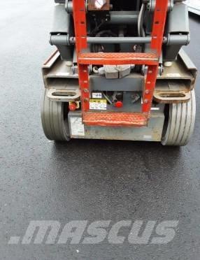 SkyJack SJ III 3226 剪式升降機