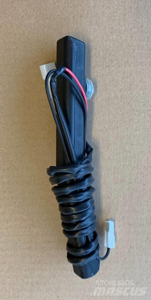 Fiat Lever 5140148 駕駛室與內部