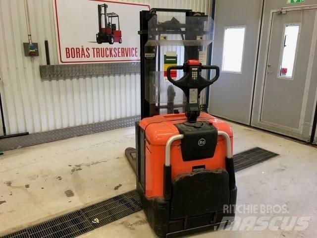 BT SPE 125 L 行走控制式堆積機