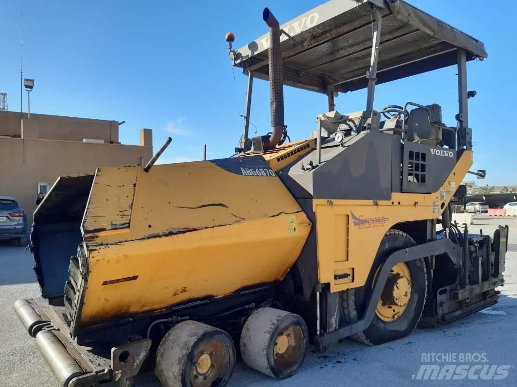 Volvo ABG 6870 瀝青攤舖機/鋪路機