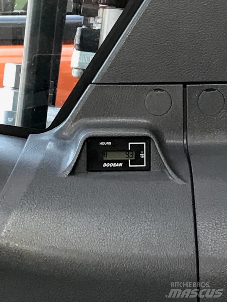 Develon DX 210 W-7 旋轉式挖土機/掘鑿機/挖掘機