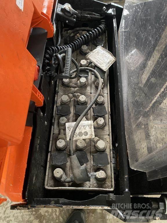 BT SWE120 行走控制式堆積機