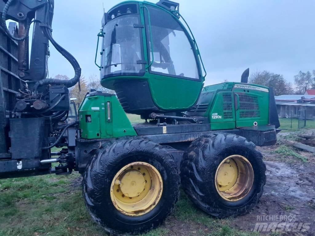 John Deere 1210 E 集運機