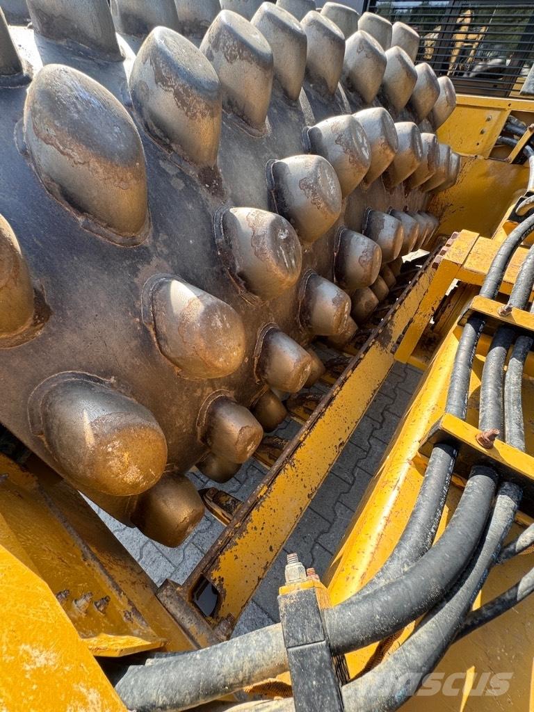 CAT CP 68 B 土壤壓實機