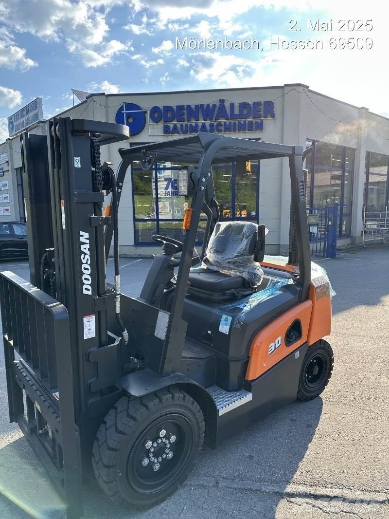 Doosan D30NXP 柴油卡車