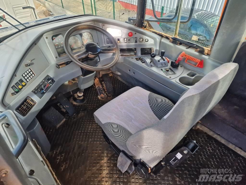Volvo A 25 D 鉸接式起吊車